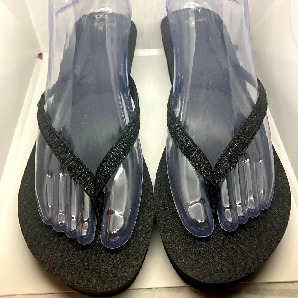 SANUK WOMEN’S YOGA SPREE WEDGE FLIP FLOPS SZ 8